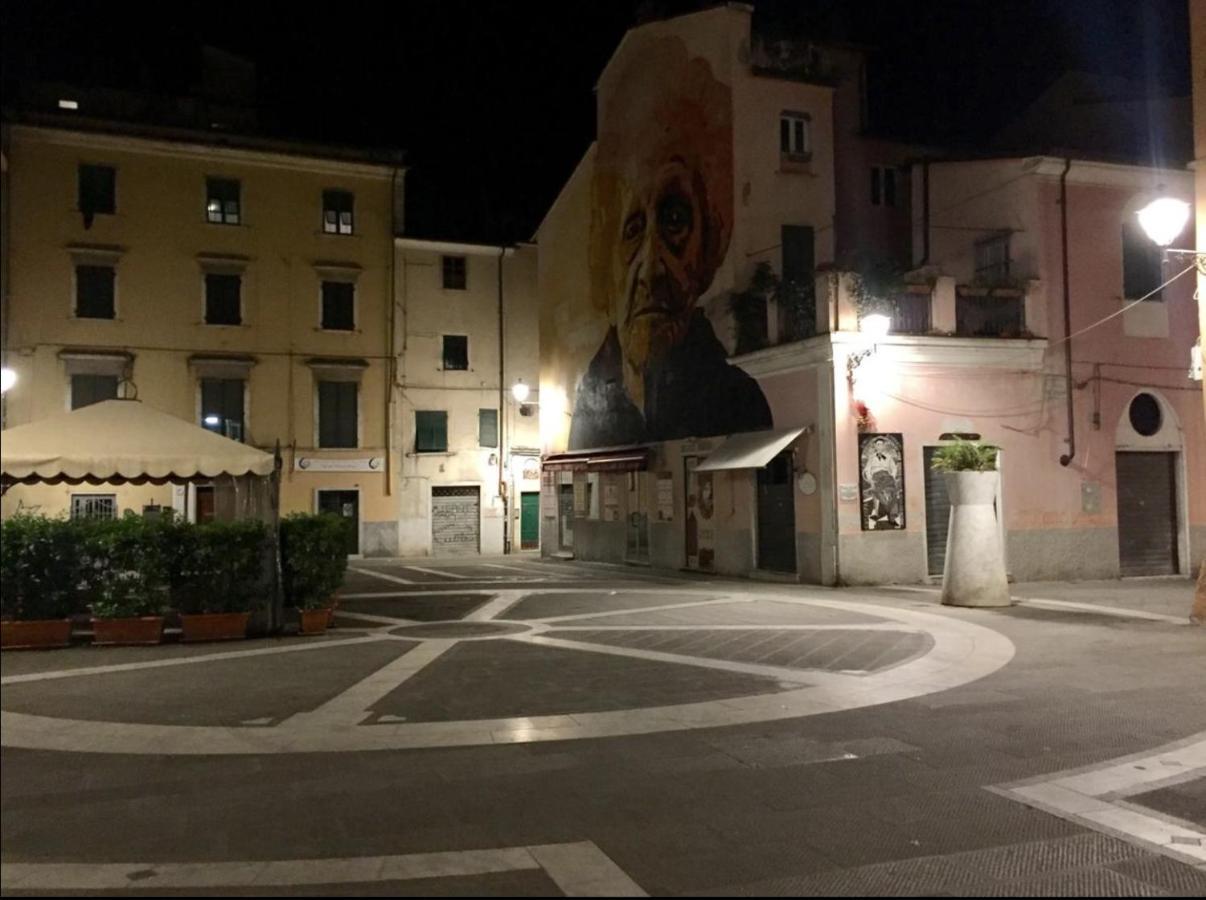 Stupenda Mansarda Centralissima, Finiture Di Lusso Carrara Exterior photo
